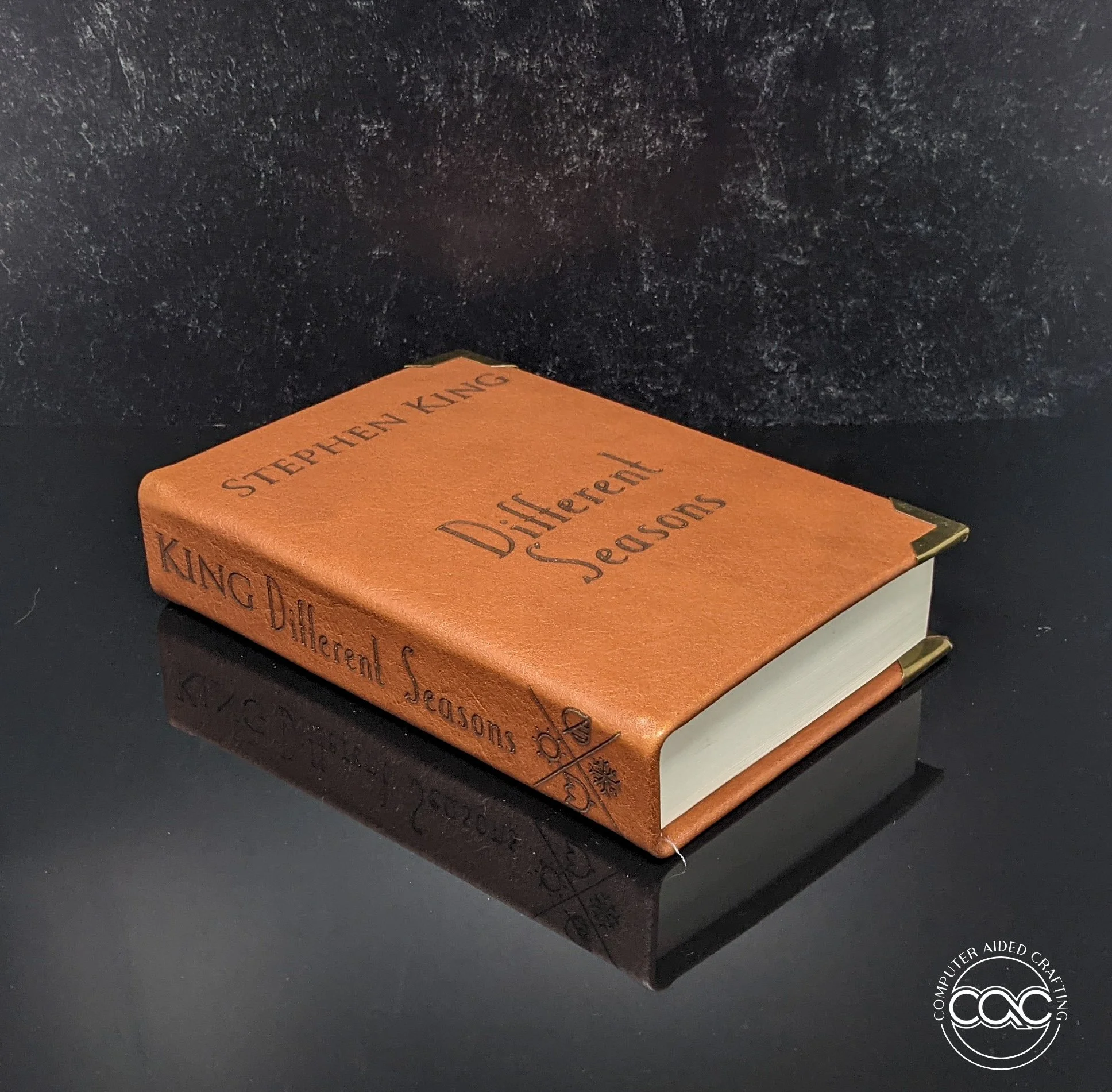 11/22/63 a novel by Stephen King, leather bound — Computer Aided